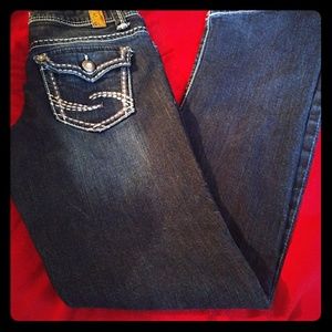 Maurices jeans